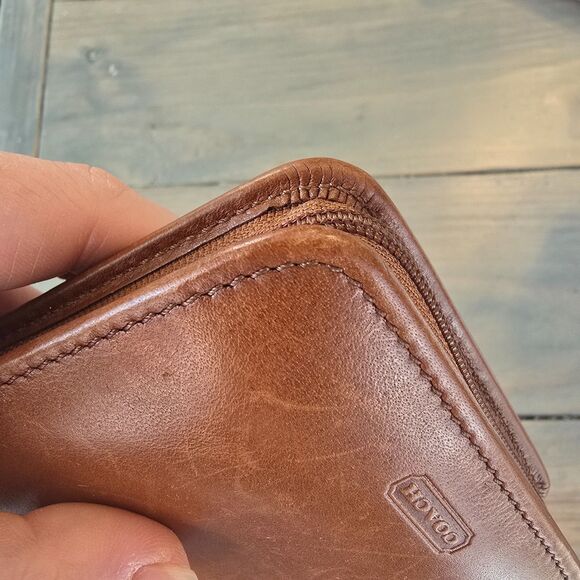 Authentic vintage Y2K COACH British tan leather Blackberry phone wallet - Picture 13 of 15